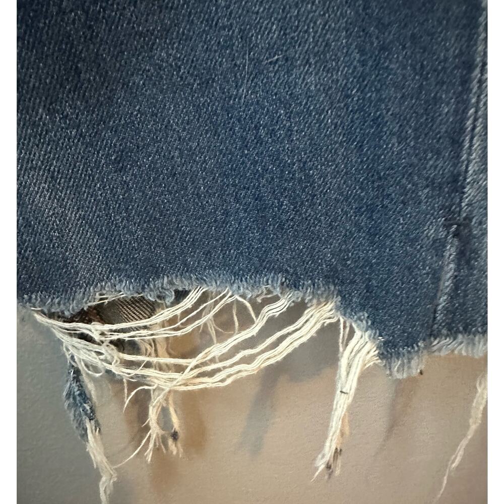 American Eagle Hi-Rise Girlfriend Jeans Five Button Closure Size 16 - Picture 6 of 10